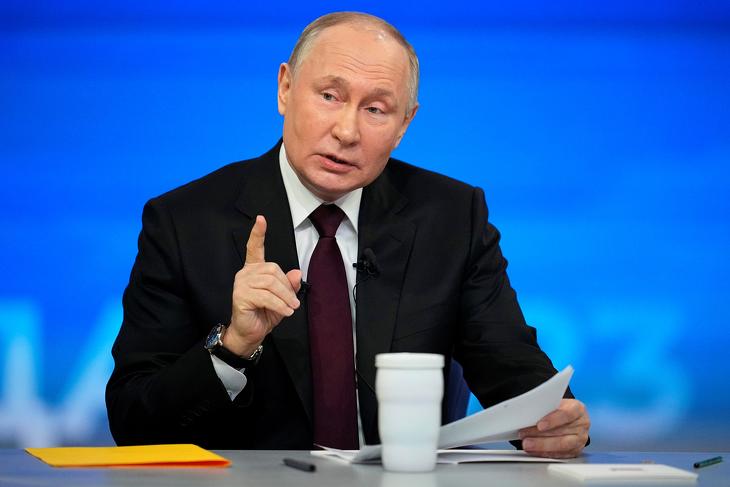 Vlagyimir Putyin gyakran figyelmeztet