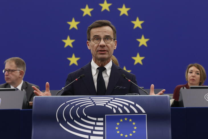 Ulf Kristersson svéd miniszterelnök kemény fellépést ígér az erőszakos bandák ellen is