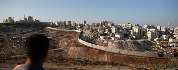 Maszkos izraeli telepesek támadtak nyugati önkéntesekre Ciszjordániában