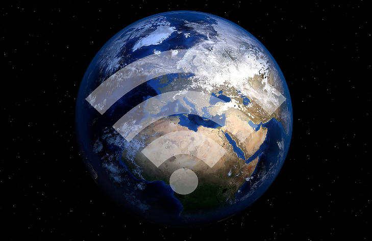 Zöld utat kap Musk újabb őrült ötlete: jöhet az űrWifi?