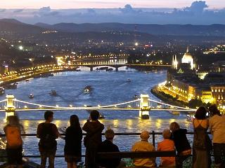 Brüsszelből kaphatnak pénzt a turizmusból élő vállalkozások