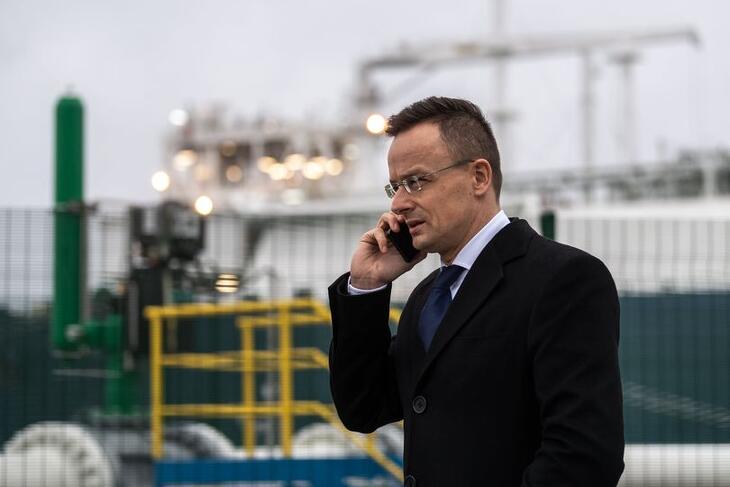 Rendkívüli bejelentést tett Szijjártó Péter kémügyben  