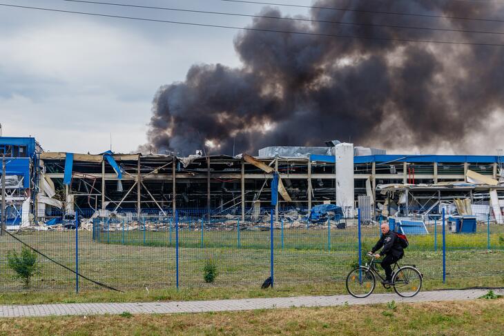 Hadászati eszközöket gyártottak a lebombázott munkácsi gyárban?