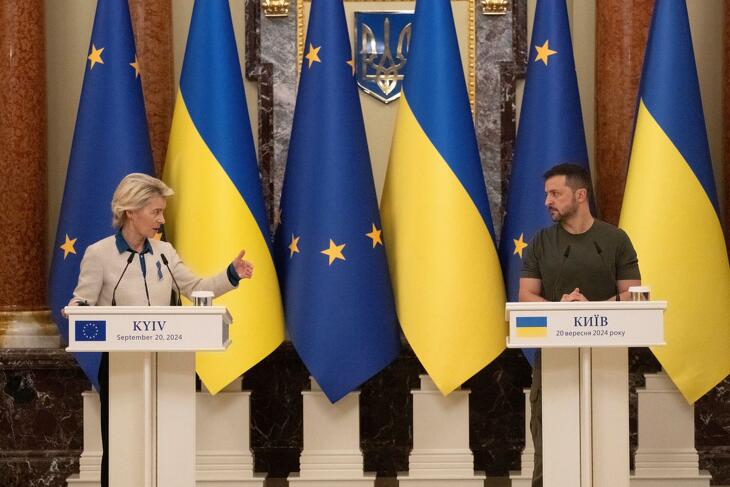 Ursula von der Leyen, az Európai Bizottság (EB) elnöke és Volodimir Zelenszkij ukrán elnök között folymatos az együttműködés