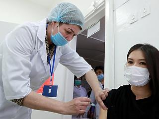 A súlyos Covidtól a kínai vakcina is megvéd