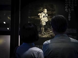 A nap képe: felkavaró fotóval emlékeztek Hirosima és Nagaszaki áldozataira