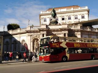 Itt a fordulat? Sokkal öbb embert raktak ki Ausztriából, mint ahányan érkeztek