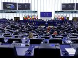 A militarizálódó világban vasárnap új útra lép Európa