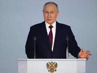 Hátborzongatóan kínos perceket okozott ma Vlagyimir Putyin