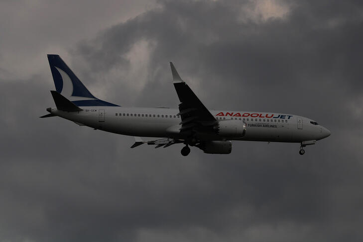 Ilyen Boeing 737-es szenvedett balesetet már a földön