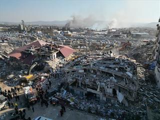 Újabb nagy földrengés Törökországban, pánik tört ki a menekülők között