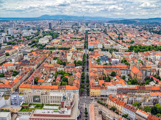 Egy fizetés már nem elég a megélhetésre? Baj van Magyarország szomszédjában