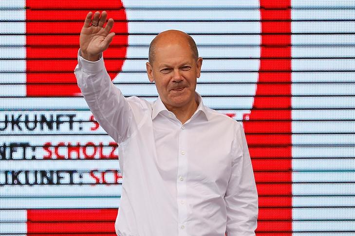 12 eurós minimálbér óránként – miért győzhet a baloldal Németországban?