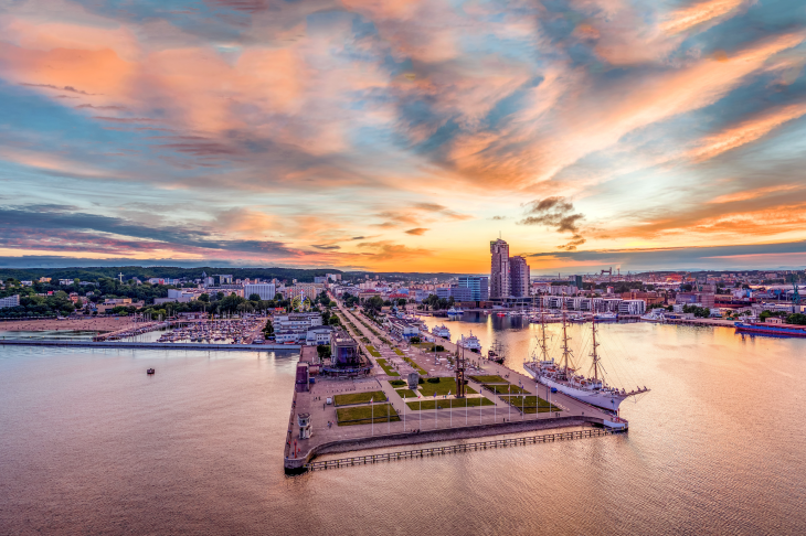 A kikötő belesimul a központba