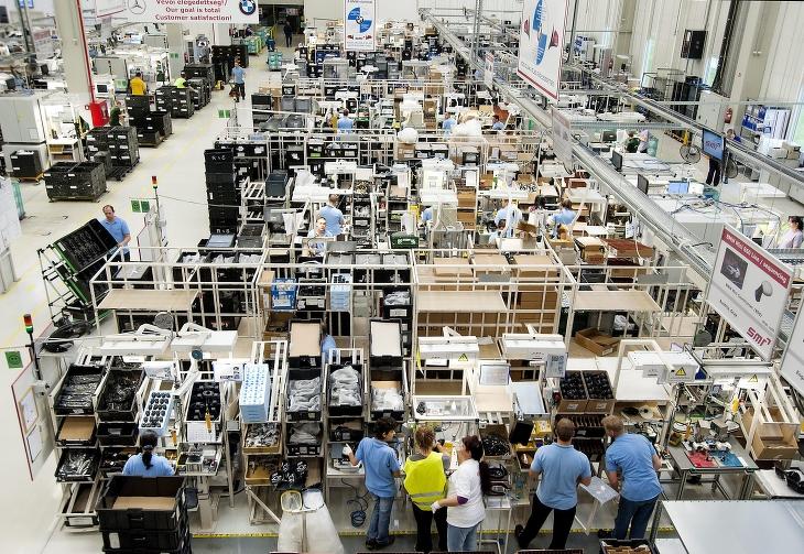 Csúnya adatok érkeztek a hazai növekedés fő zálogáról