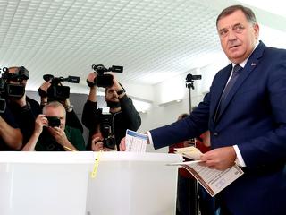 Dodik lett a befutó a boszniai Szerb Köztársaságban
