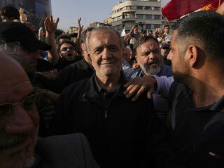 Megijedt az iráni vezetés a tüntetőktől? 