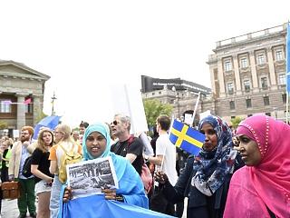 A hadsereg bevetésével állnak ellen a muszlim szervezett bűnözésnek Svédországban