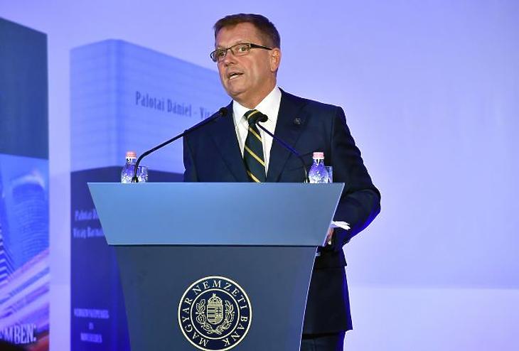 Már Matolcsy is válsággal riogat 