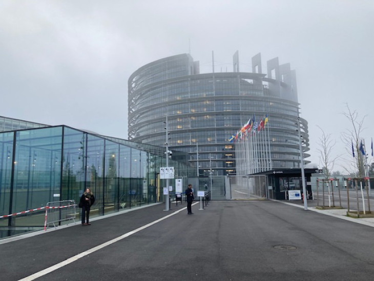 Az Európai parlament néha ködbe borul