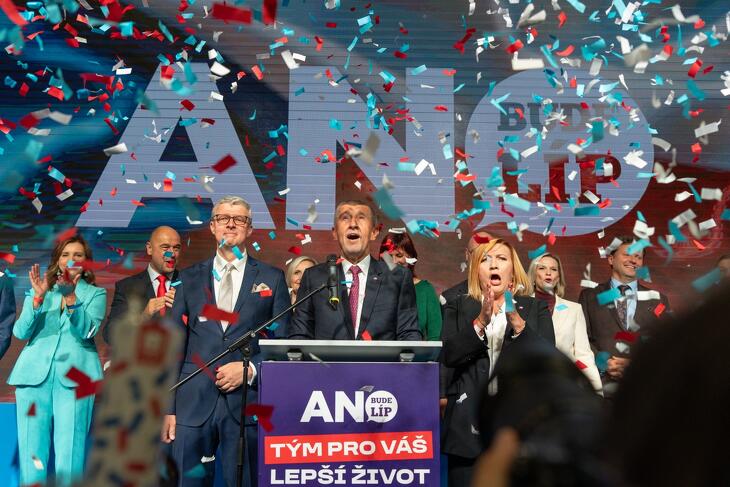 Csehországba hívták Magyar Pétert, ráadásul Orbán Viktor szövetségese