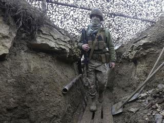 Háborúra készülnek? Több mint ezer tonna fegyvert kapott Ukrajna