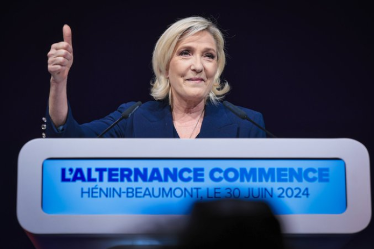 Árnyak vetülnek Marine Le Pen pártjának első fordulós győzelmére