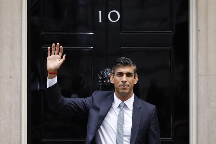 Rishi Sunak brit miniszterlenöknek igen valószínű búcsút kell intenie hivatalának