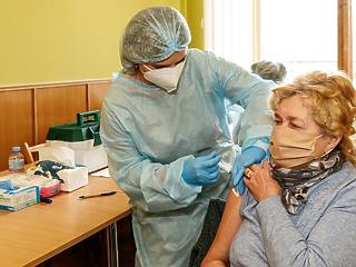 Ukrajnának végre sikerült vakcinát szereznie a Pfizertől