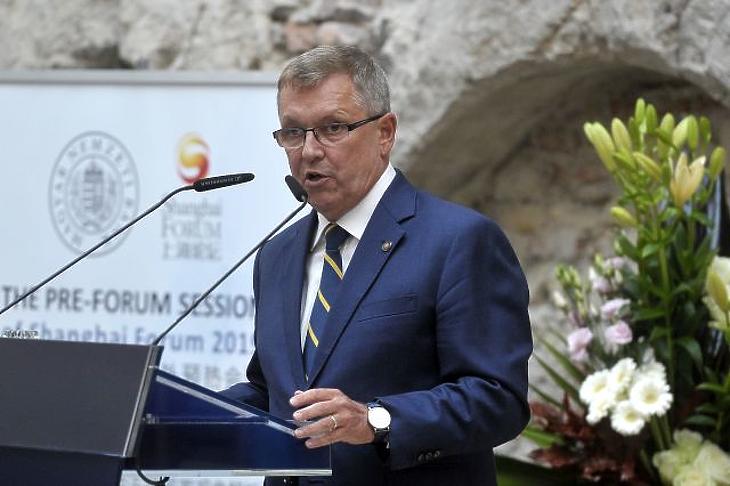 Közös képzést indíta a Corvinus és a kínai Fudan egyetem