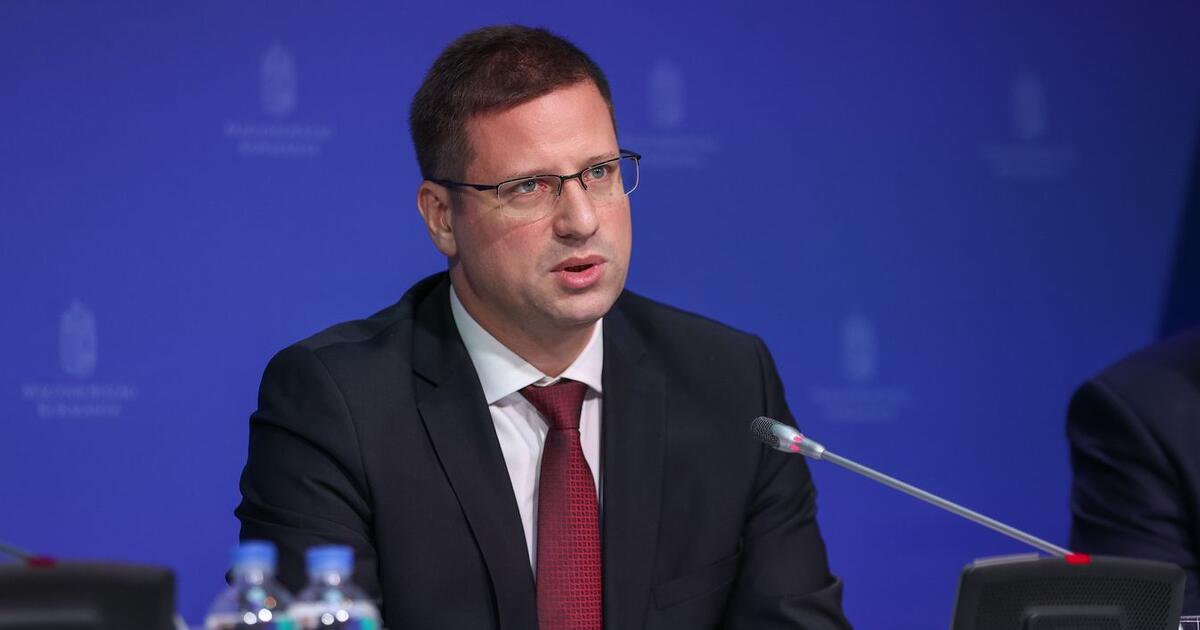 Bejelentést tett Gulyás Gergely az árrésstopról