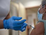 Mindjárt elfogy az egyik vakcina Magyarországon - 18 ezer újabb covidost találtak