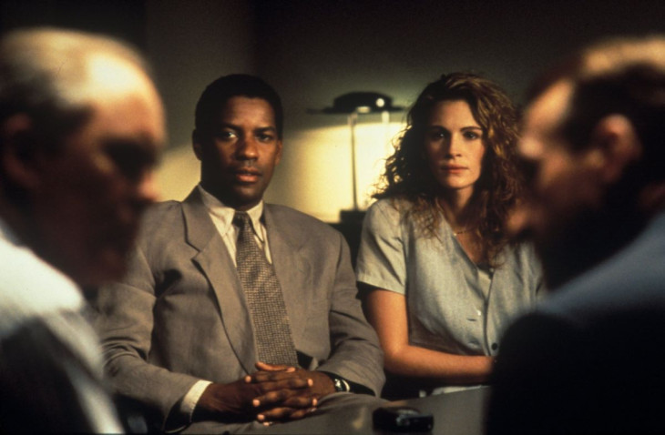 A Pelikán ügyirat Julia Roberts és Denzel Washington főszereplésével szintén legendás újságíró-film