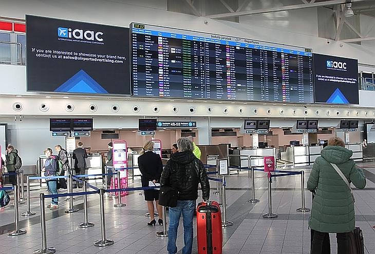 Ferihegy Belep A Xxi Szazadba Eltunnek Az Ikonikus Tablak Privatbankar Hu