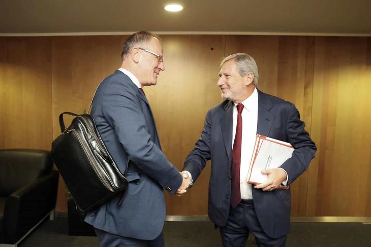 A nap képe: fontos emberrel találkozott az Orbán-kormány minisztere Brüsszelben   