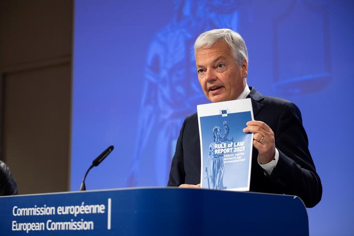 Didier Reynders igazságügyi biztos a jogállamisági jelentés bemutatóján Brüsszelben 2023. július 5-én. Fotó: Európai Bizottság/Lukasz Kobus