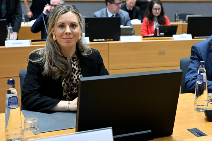 A svéd miniszter szerint ez így nem mehet tovább