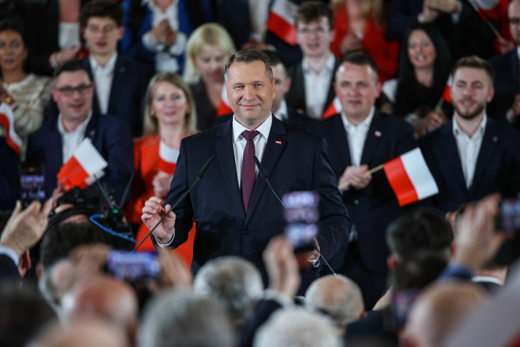 Przemyslaw Czarneket jelölik miniszterelnöknek a 2027-ben esedékes lengyel parlamenti választásokra 