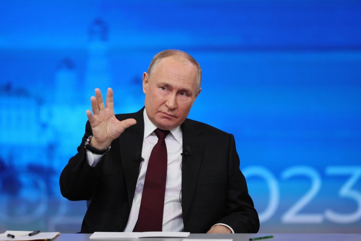 Vlagyimir Putyin az éves sajtókonferenciáján Moszkvában 2023. december 14-én. Fotó:  EPA/MIKHAEL KLIMENTYEV / SPUTNIK / KREMLIN 