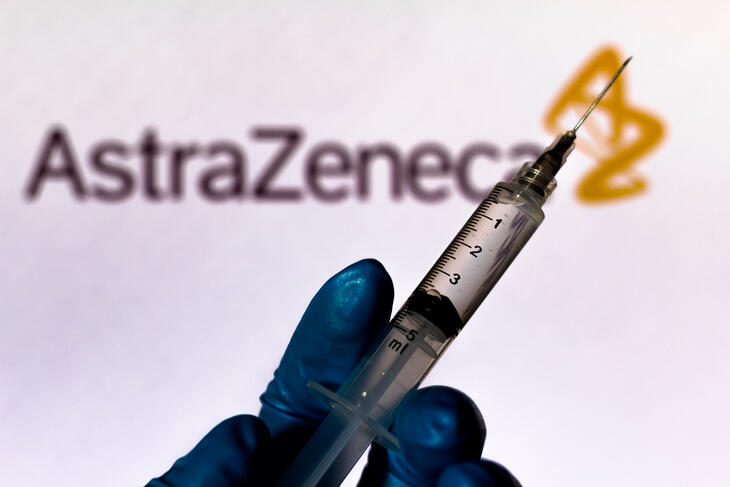 Az egyik fő Covid-vakcinagyártó hatalmas bizniszbe vágott