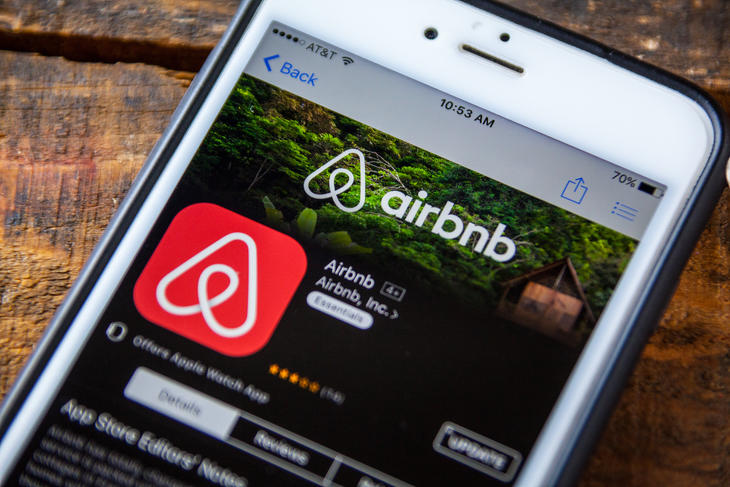 Panaszkodik az Airbnb-vezér. Fotó: Depositphotos