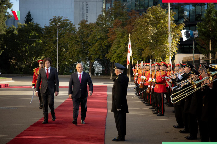 Orbán Viktor a grúz miniszterelnökkel