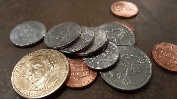Amerikai érmék. Az öt centest csak “nikkelnek” becézik. Fotó: Pixabay.com.