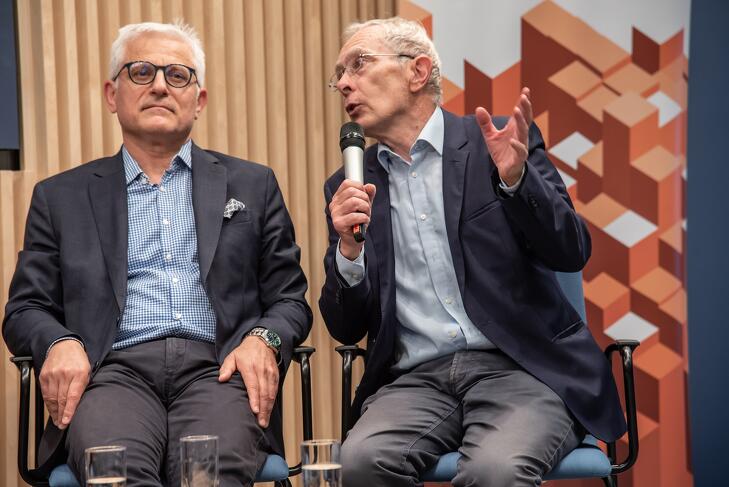 Bod Péter Ákos (jobbra) rámutat a recesszióban maradás okaira