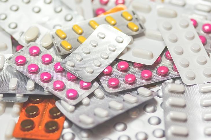 Nyugtalan volt a sofőr – őrült sok nyugtató volt nála 