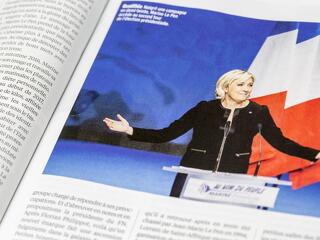 Már csak ez hiányzott Marine Le Pennek