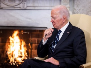 Komoly pánik jöhet, ha Biden és McCarthy nem tud megegyezni. Fotó: EPA/JIM LO SCALZO