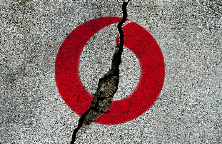 Hibázott a Vodafone: több százezer ügyfelüket érinti