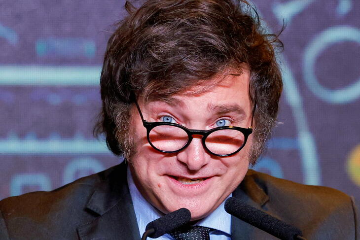 Javier Milei, Argentína elnöke is rácsodálkozott