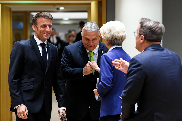 Egy kis aprópénzre lehet csak elég Orbán Viktor vétós zsarolása Brüsszelben